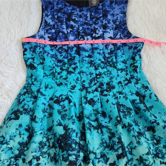 Vince Camuto Blue Ombre Floral Abstract Fit And Flare Dress Size 6 - Picture 6 of 11